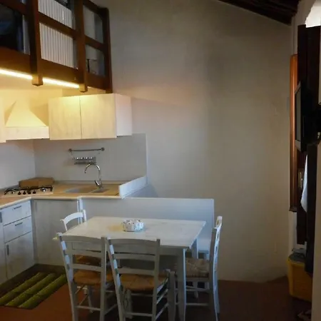 Maisonette Tommy