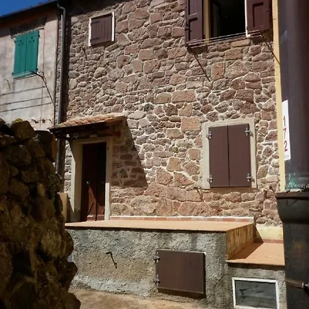 Apartament Maisonette Tommy Capraia