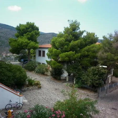 Maisonette Tommy Apartament Capraia